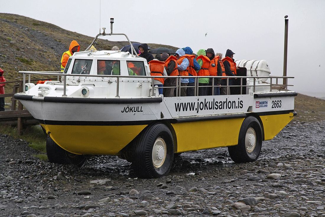 Il mezzo anfibio della laguna di Jökulsárlón